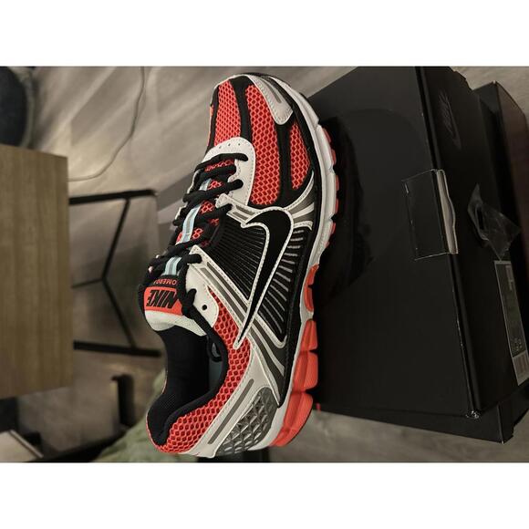 Nike Zoom Vomero 5 Bright Crimson Size: US M 8.5